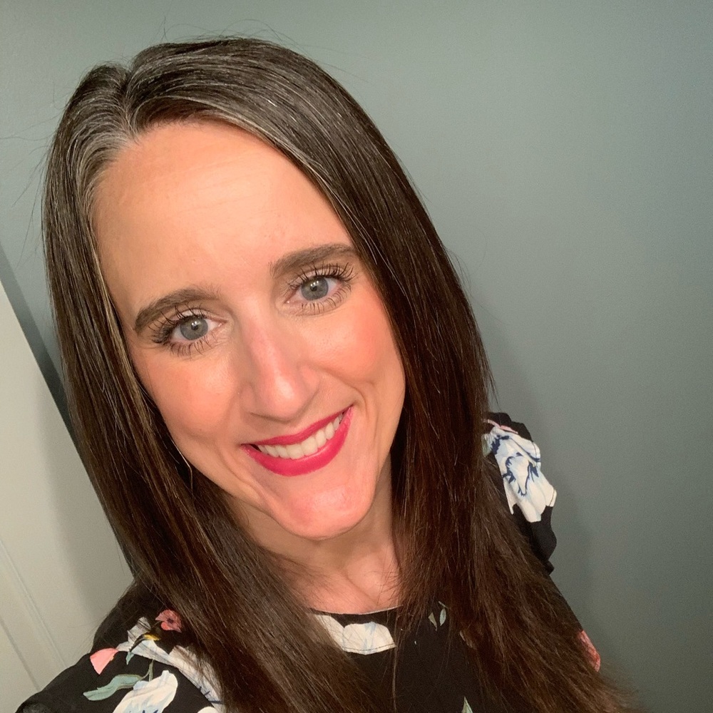 Meet your Posher, Jennifer